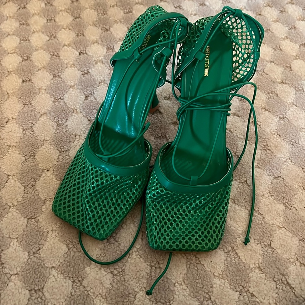 Pretty little thing size 9 WM